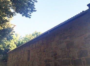 Canalones y bajantes en zinc capilla remedios Ourense